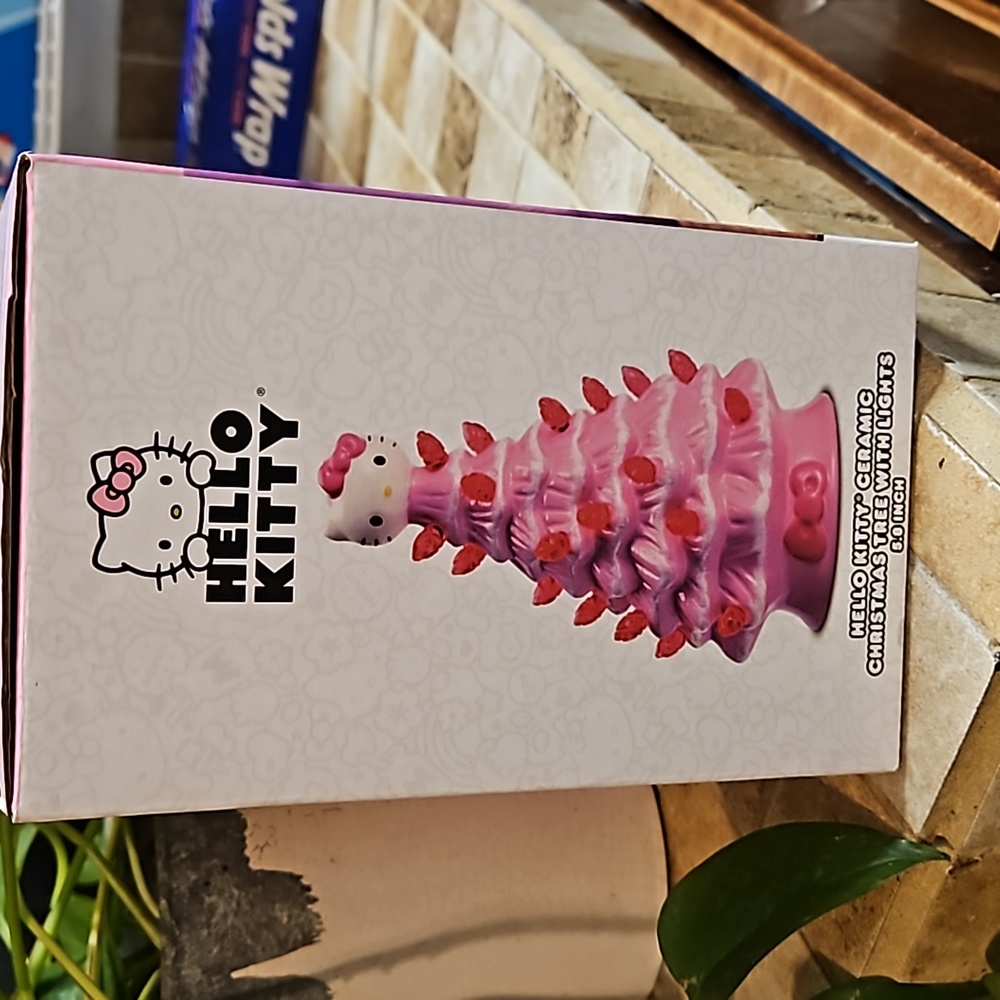 Hello Kitty ceramic